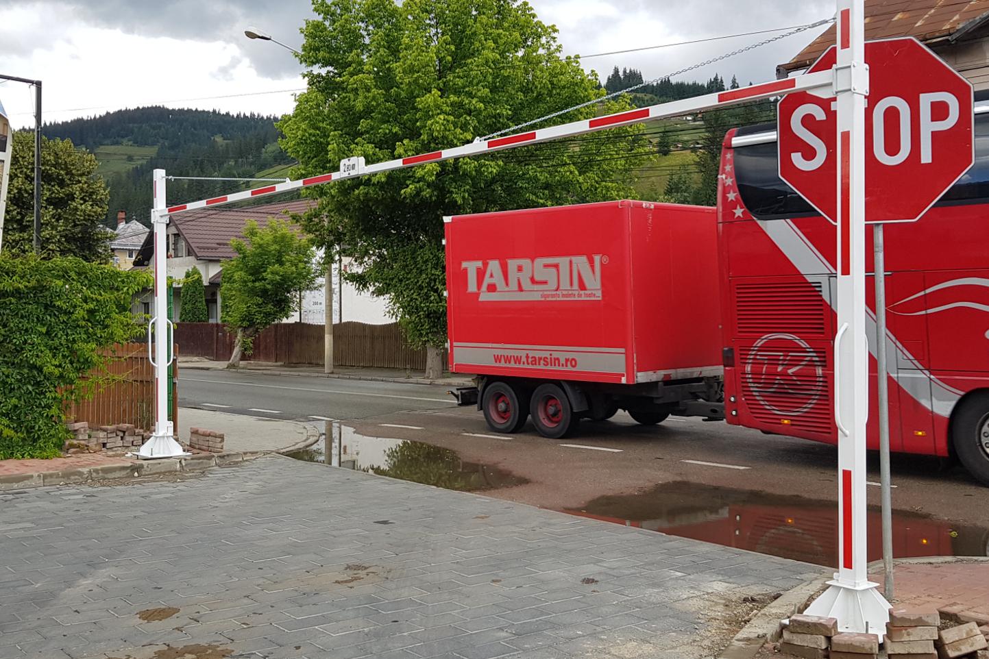 Bariera acces auto