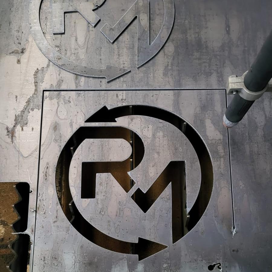 Servicii de debitare tabla